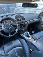 Mercedes-Benz 220 E 220 '02-thumb-1
