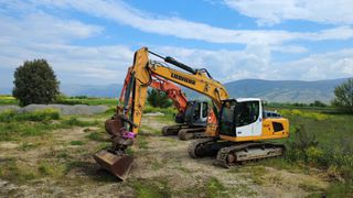 Εκσκαφέας Με Ερπύστριες Liebherr 2014 R 922 NLC
