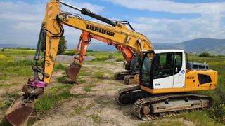 Εκσκαφέας Με Ερπύστριες Liebherr 2014 R 922 NLC-thumb-1