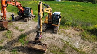 Εκσκαφέας Με Ερπύστριες Liebherr 2014 R 922 NLC-thumb-9