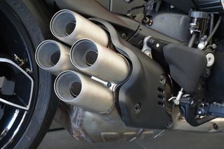 Ducati Diavel 2024 V4-thumb-16