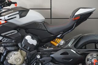 Ducati Diavel 2026 V4 RS  αμεσα διαθέσιμο !!!-thumb-21