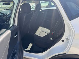 Renault Captur 2018-thumb-8