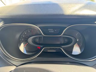 Renault Captur 2018-thumb-11