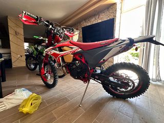 Beta RR 300 2019 BETA 300RR-thumb-2