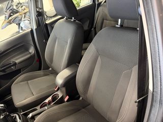 Ford Fiesta 2015 TITANIUM FULL EXTRA KEYLESS-thumb-9