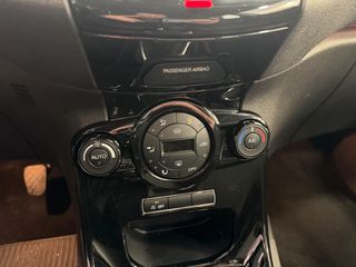 Ford Fiesta 2015 TITANIUM FULL EXTRA KEYLESS-thumb-23