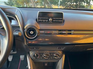 Mazda 2 2015 SKYACTIV 1.5 DIESEL-thumb-29