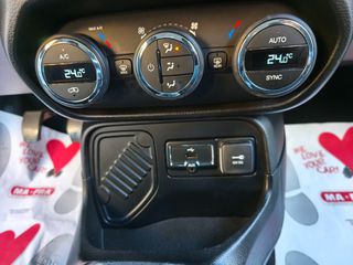 Jeep Renegade 2017 1.4 MULTIAIR 140 ps CLIMA-thumb-37