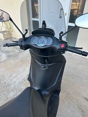 Piaggio Beverly 350 2012-thumb-3