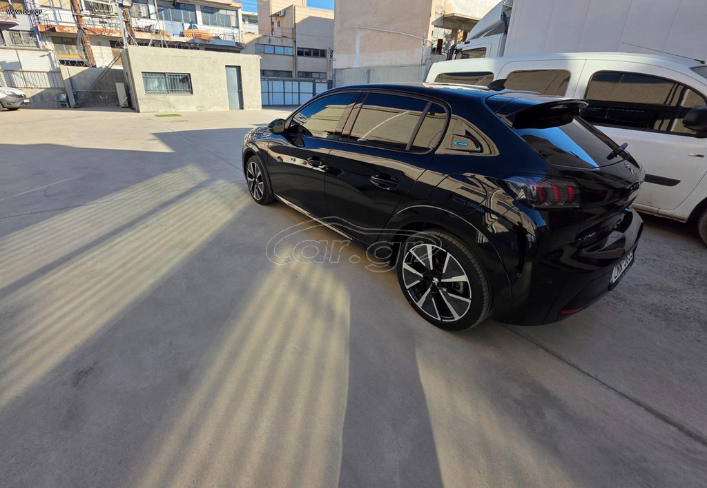 Peugeot 208 2022 GT LINE