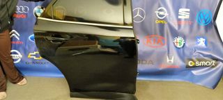 Πόρτα πισω δεξιά--Citroen DS7 Crossback --(Μοντ-2017-2024)-Origina -(Μαύρο χρώμα σε αρίστη κατάσταση κομπλέ)