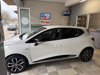 Renault Clio 2017 0.9  LIMITED EDITION-thumb-1