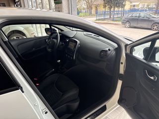 Renault Clio 2017 0.9  LIMITED EDITION-thumb-17