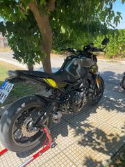 Yamaha MT-09 2016-thumb-6