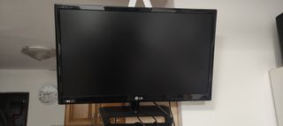 ΤΗΛΕΌΡΑΣΗ 24,,,LG 12volt :220  voltage