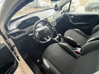 Peugeot 208 2016 1.6 DIESEL-thumb-19