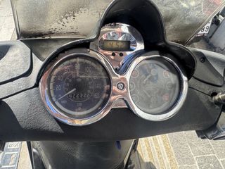 Piaggio Beverly 250 2005-thumb-4