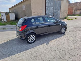 Opel Corsa 2013-thumb-6