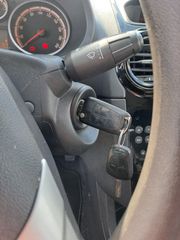 Opel Corsa 2013-thumb-25