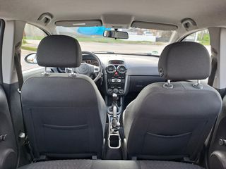 Opel Corsa 2013-thumb-16