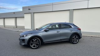 Kia XCeed 2021-thumb-3