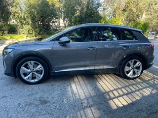 Audi Q4 e-tron 2022 40 S-Line-thumb-7