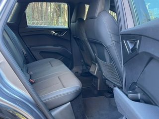 Audi Q4 e-tron 2022 40 S-Line-thumb-15