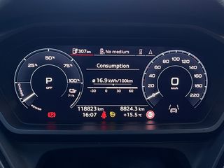 Audi Q4 e-tron 2022 40 S-Line-thumb-25