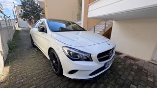 Mercedes-Benz CLA 180 2016 panorama