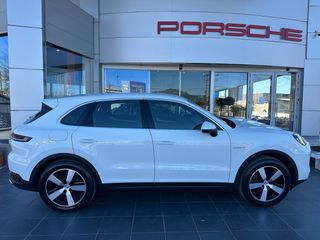 Porsche Cayenne 2025 Cayenne E-Hybrid-thumb-12