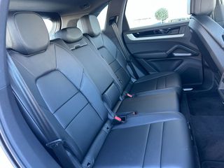 Porsche Cayenne 2025 Cayenne E-Hybrid-thumb-31