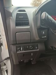 Isuzu D-Max 2018-thumb-11