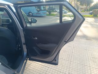 Peugeot 2008 2025 STYLE 100 HP-thumb-10