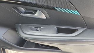 Peugeot 208 2020 Allure-thumb-30
