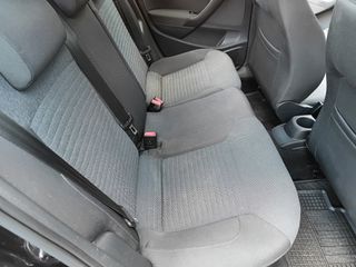 Volkswagen Polo 2009 1,2-thumb-8