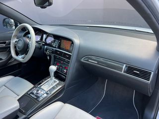 Audi RS6 2009-thumb-20