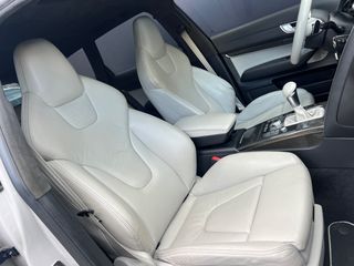 Audi RS6 2009-thumb-21