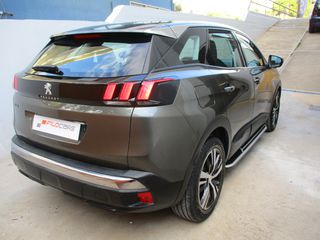 Peugeot 3008 2019 1.2 PURETECH 130 ALLURE-thumb-4