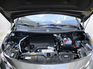 Peugeot 3008 2019 1.2 PURETECH 130 ALLURE-thumb-38