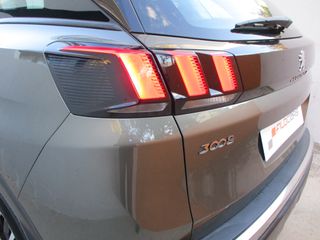 Peugeot 3008 2019 1.2 PURETECH 130 ALLURE-thumb-43