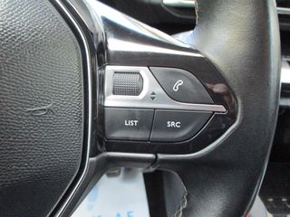 Peugeot 3008 2019 1.2 PURETECH 130 ALLURE-thumb-18