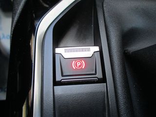 Peugeot 3008 2019 1.2 PURETECH 130 ALLURE-thumb-23