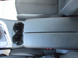 Peugeot 3008 2019 1.2 PURETECH 130 ALLURE-thumb-25
