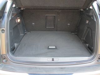 Peugeot 3008 2019 1.2 PURETECH 130 ALLURE-thumb-37
