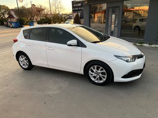 Toyota Auris 2018 1.4 D-4D DIESEL 6 TAXYTO-thumb-1
