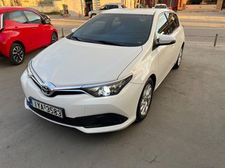 Toyota Auris 2018 1.4 D-4D DIESEL 6 TAXYTO-thumb-3