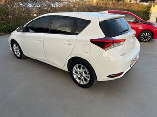 Toyota Auris 2018 1.4 D-4D DIESEL 6 TAXYTO-thumb-4