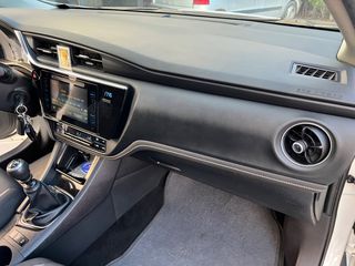 Toyota Auris 2018 1.4 D-4D DIESEL 6 TAXYTO-thumb-12
