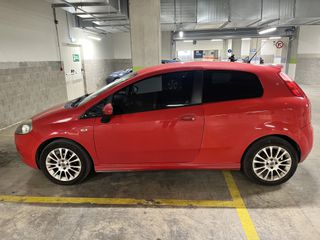 Fiat Grande Punto 2009 racing